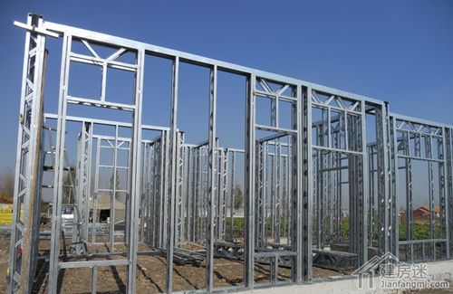 一层安装-无比钢别墅施工流程,轻钢结构别墅施工步骤二层安装-无比钢